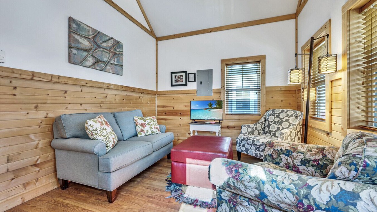 Photo of Livingroom in Okoboji