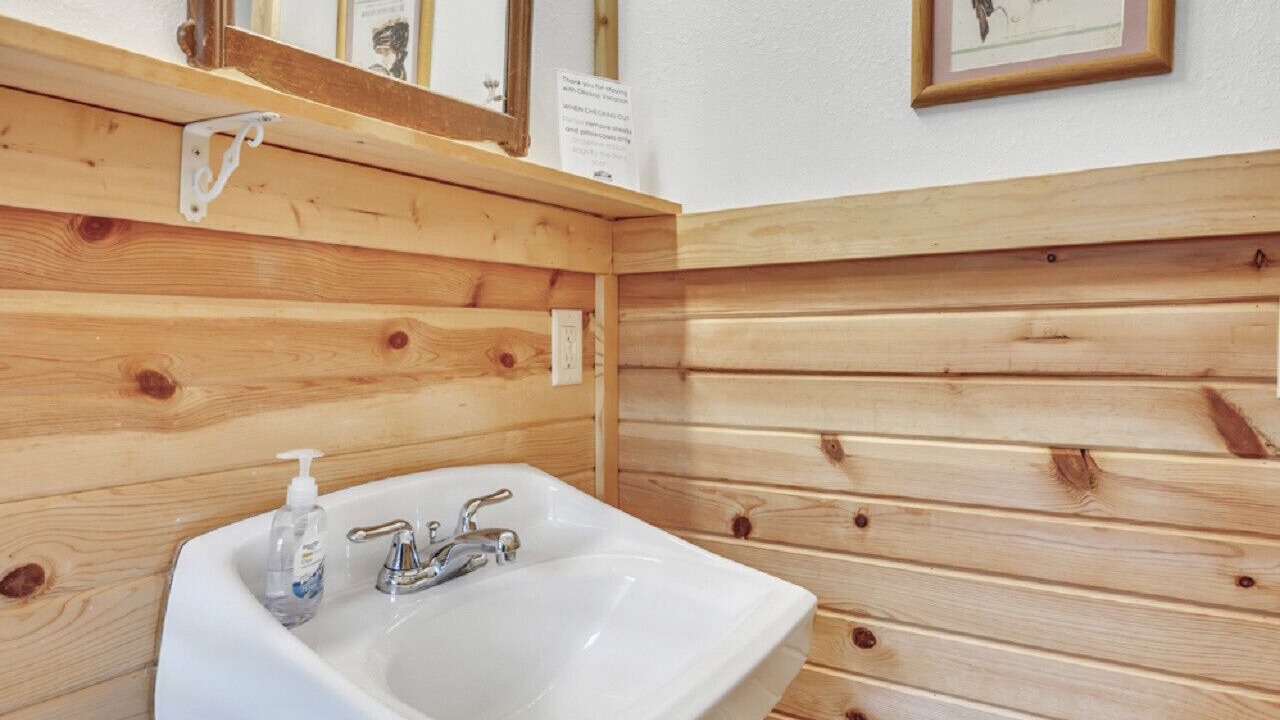 Photo of Bathroom in Okoboji