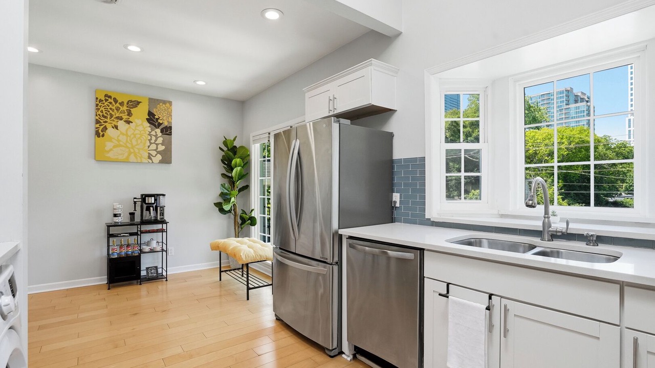 Photo of Kitchen in Midtown