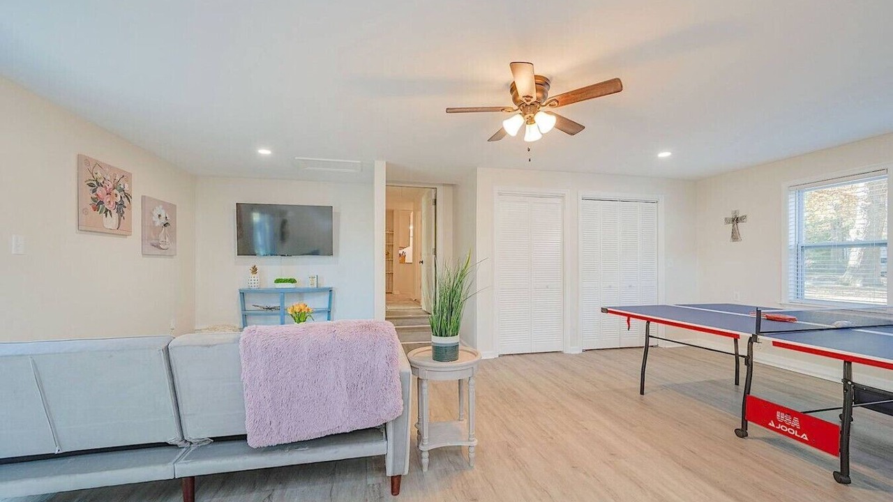 Photo of Bedroom in Central Newport News