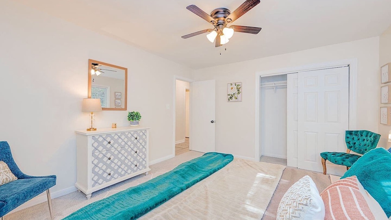 Photo of Bedroom in Central Newport News