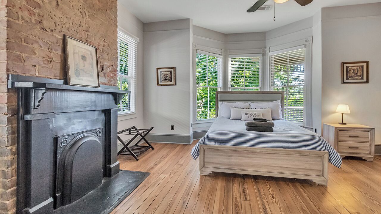 Photo of Bedroom in Savannah Victorian District