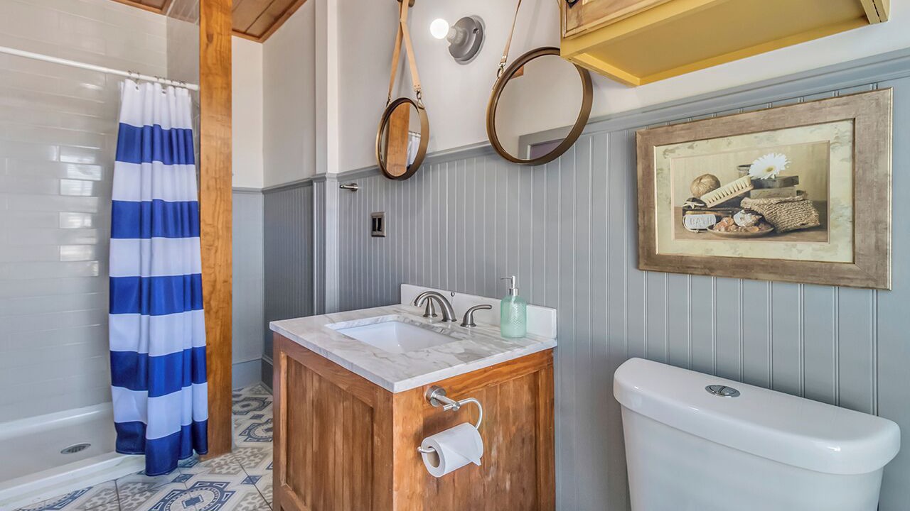 Photo of Bathroom in Savannah Victorian District