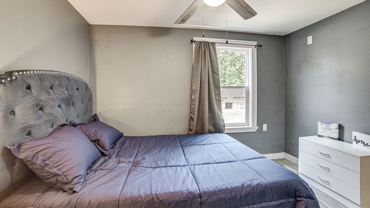 Photo of Bedroom in Wills Point