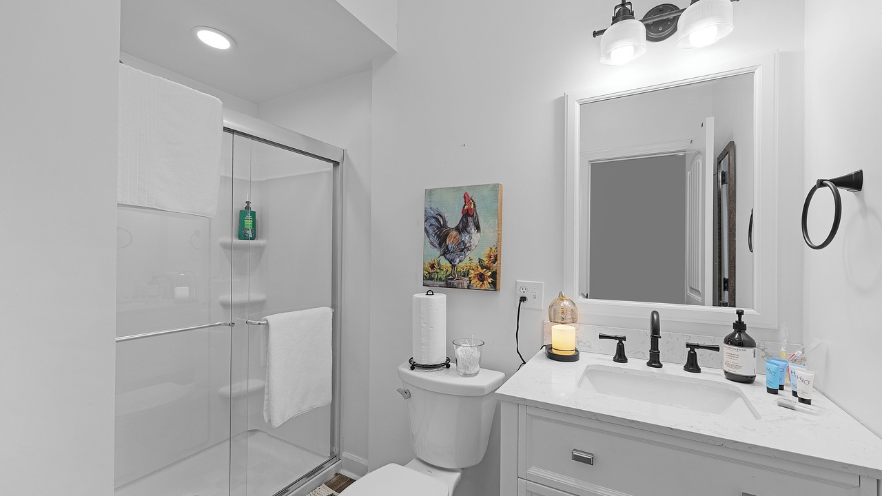 Photo of Bathroom in Fruitvale