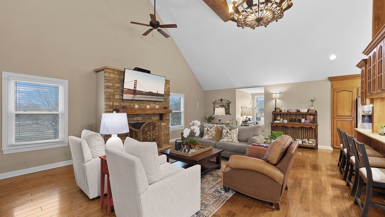 Photo of Livingroom in Fruitvale