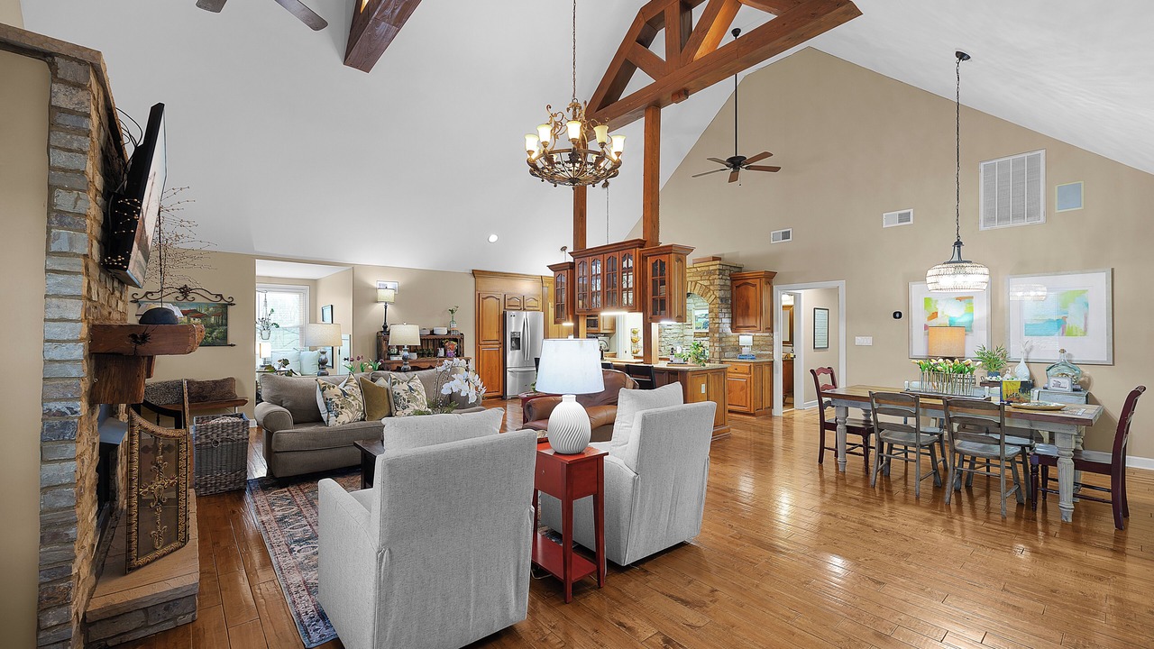 Photo of Livingroom in Fruitvale