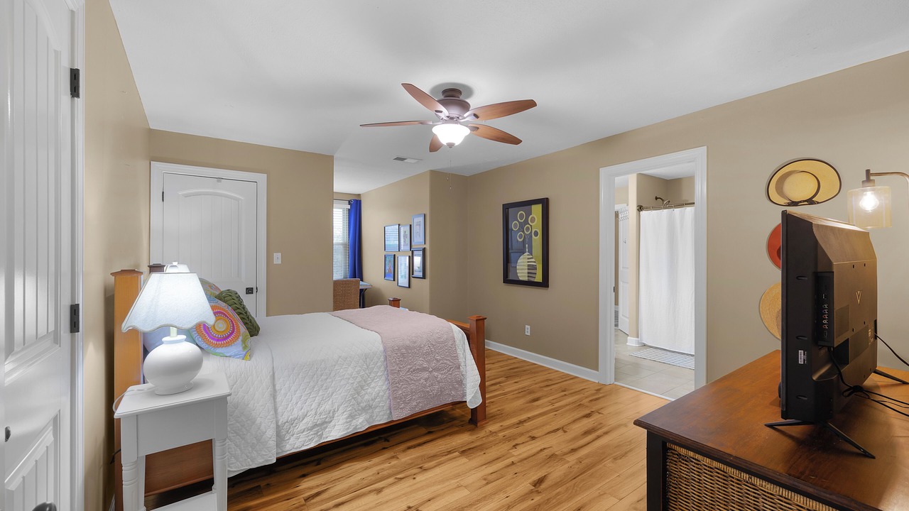 Photo of Bedroom in Fruitvale