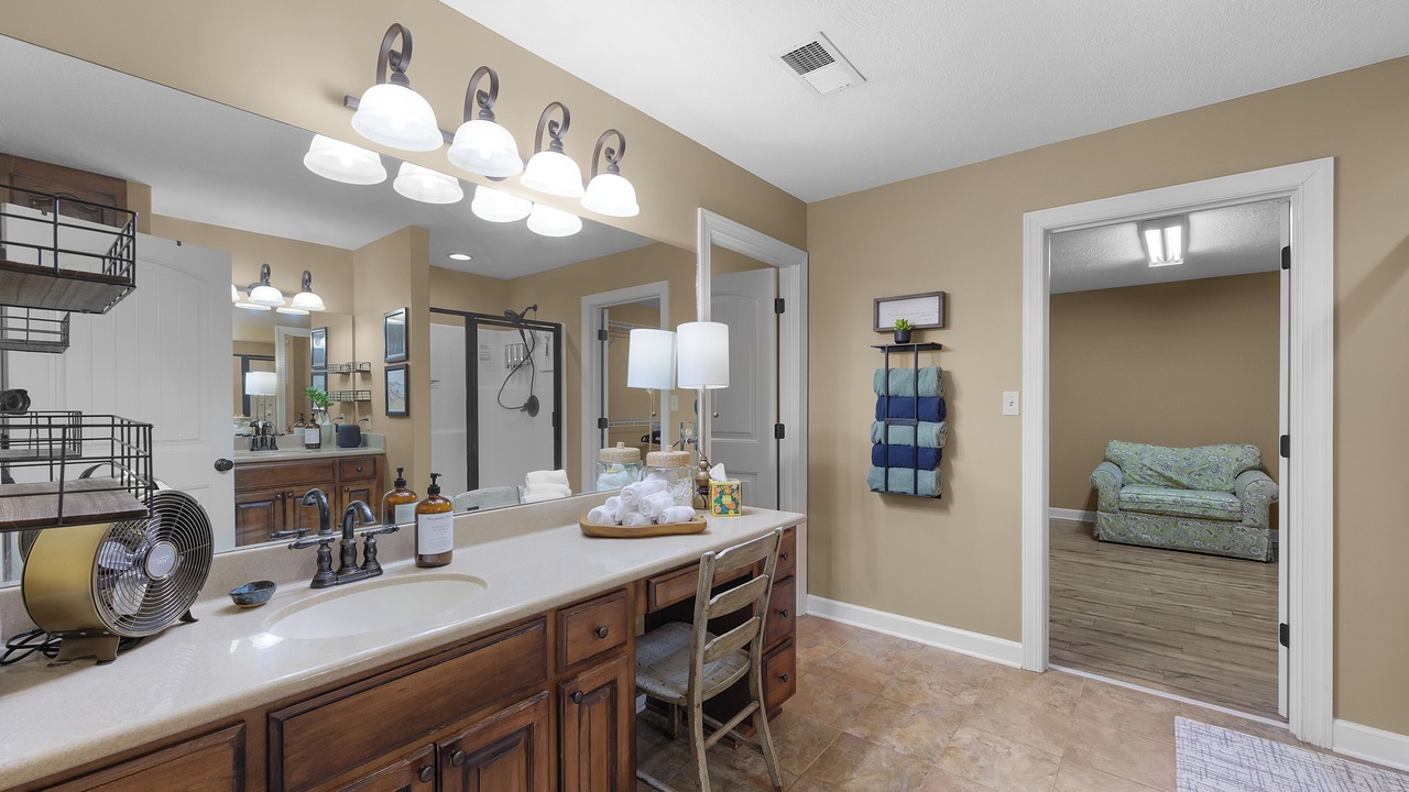Photo of Bathroom in Fruitvale