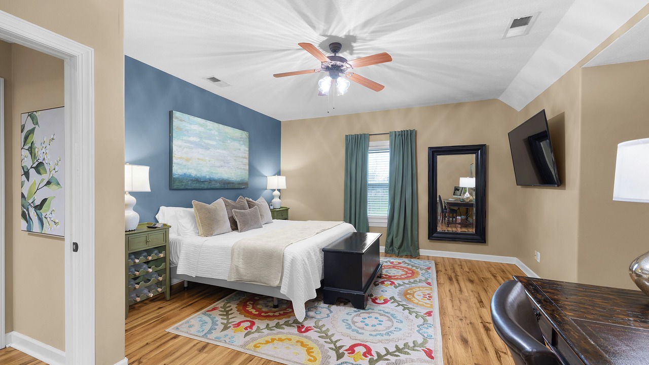 Photo of Bedroom in Fruitvale