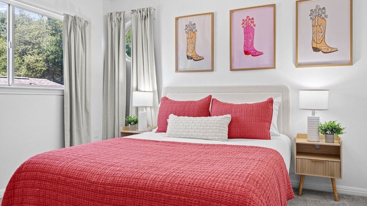 Photo of Bedroom in South Creek