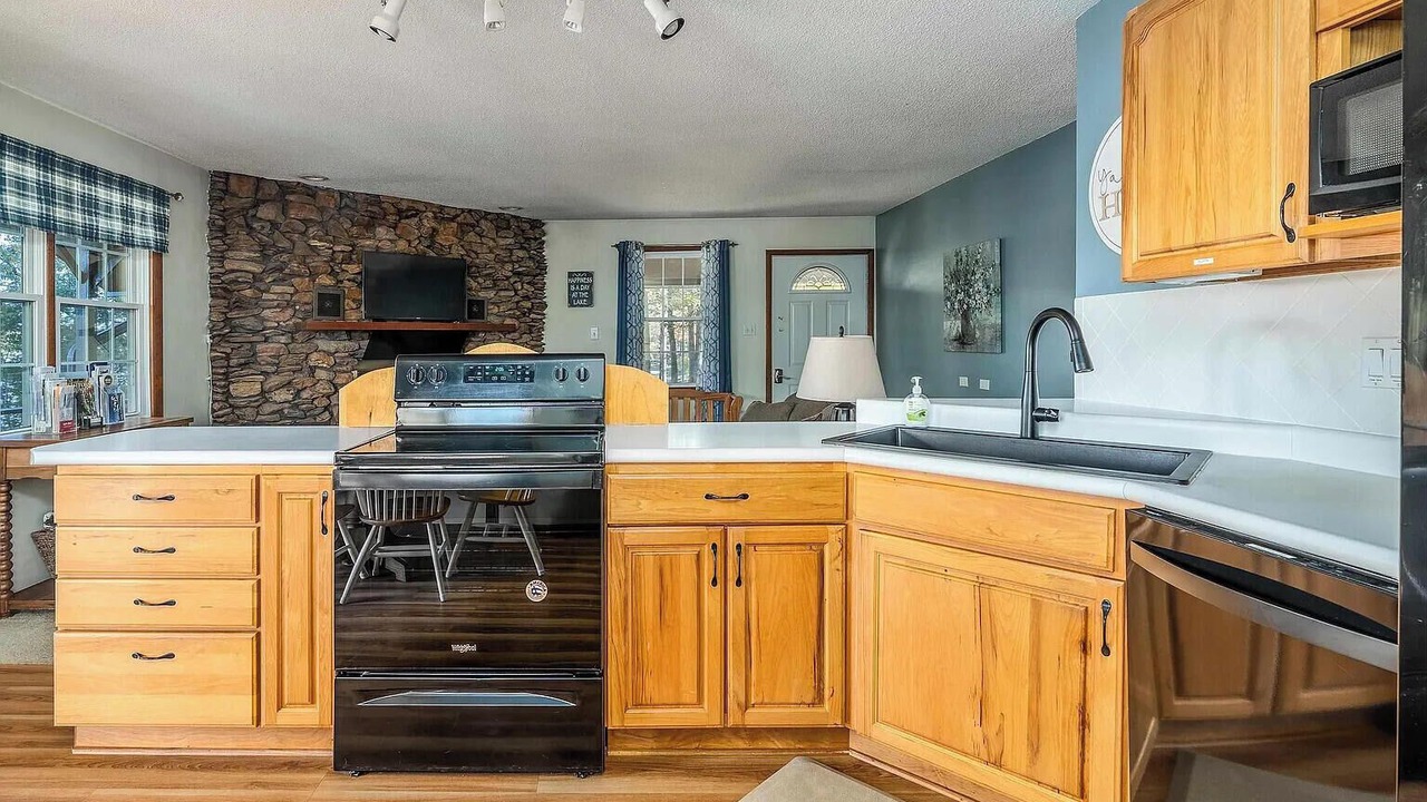 Photo of Kitchen in Goreville