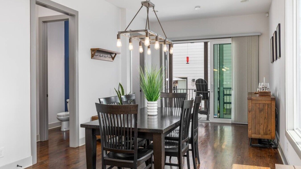 Photo of Bedroom in Cleveland Park