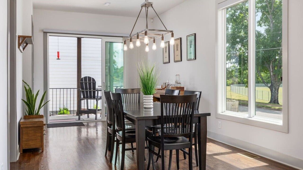 Photo of Bedroom in Cleveland Park