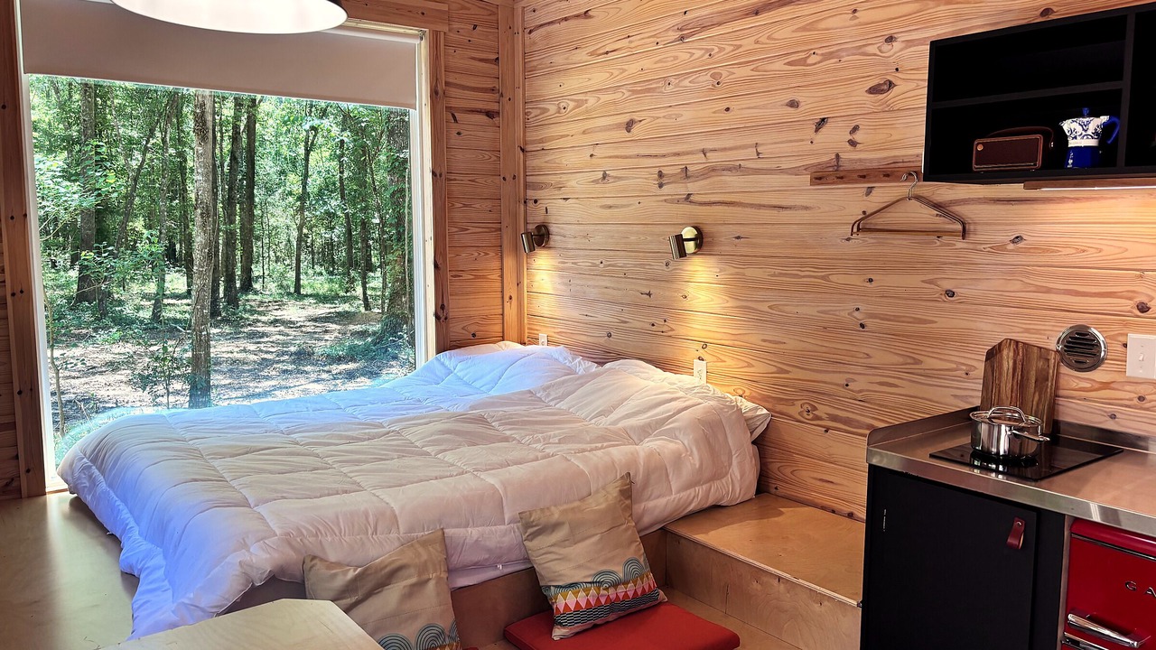 Photo of Bedroom in Cleveland