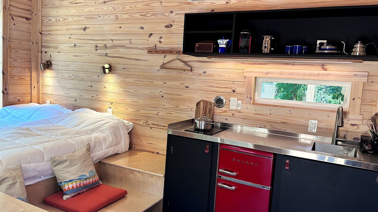 Photo of Bedroom in Cleveland