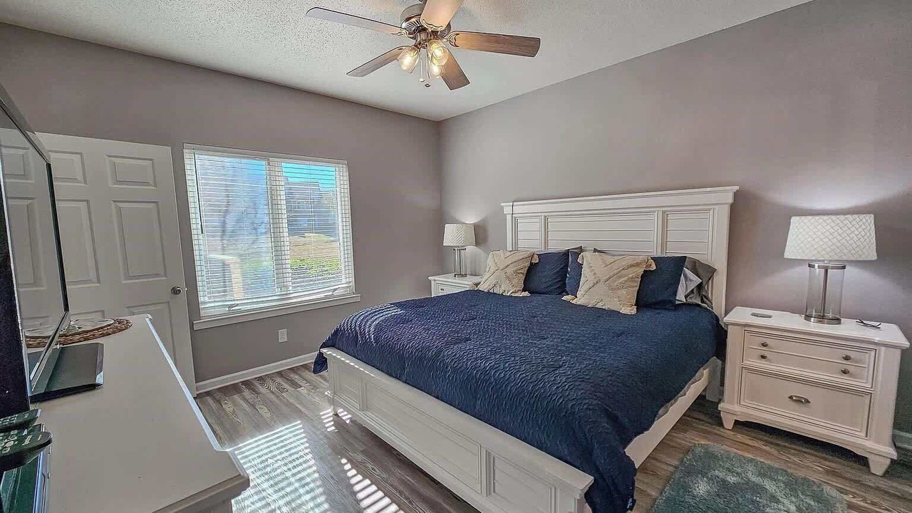 Photo of Bedroom in Cherry Grove Beach