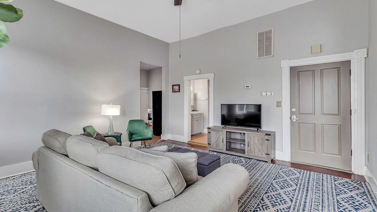 Photo of Livingroom in Historic Downtown Savannah