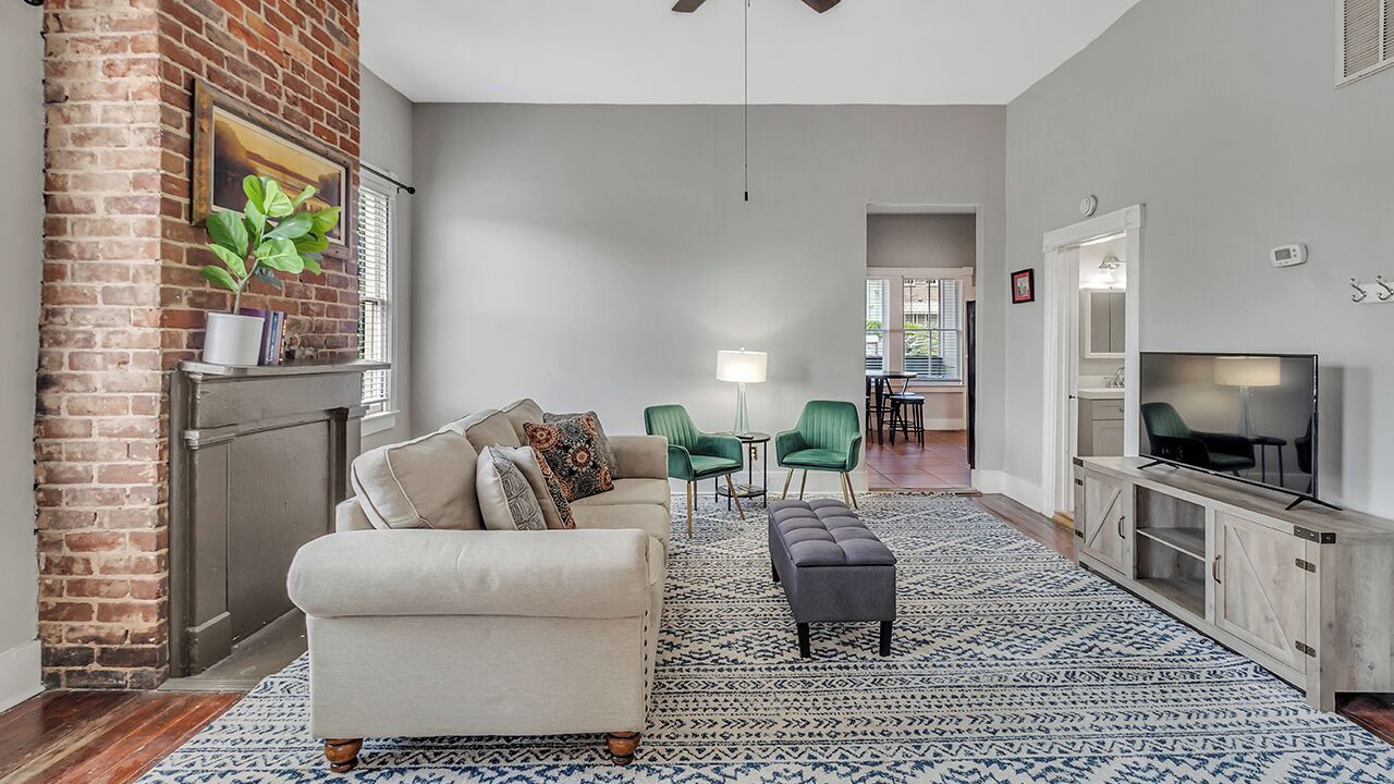 Photo of Livingroom in Historic Downtown Savannah