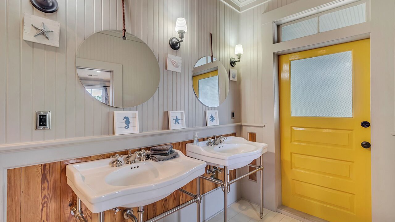 Photo of Bathroom in Historic Downtown Savannah