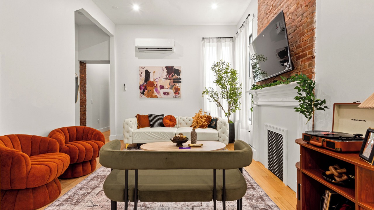 Photo of Livingroom in Jersey City