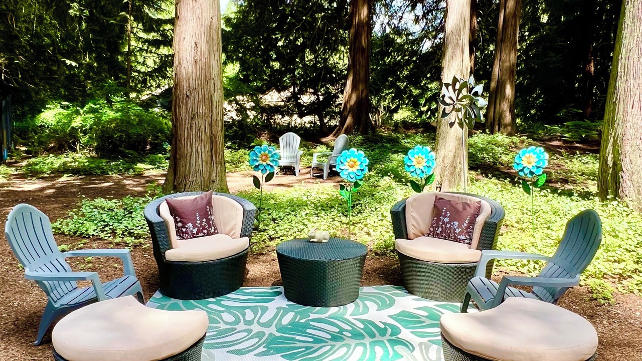 Photo of Patio Balcony in Cottage Lake
