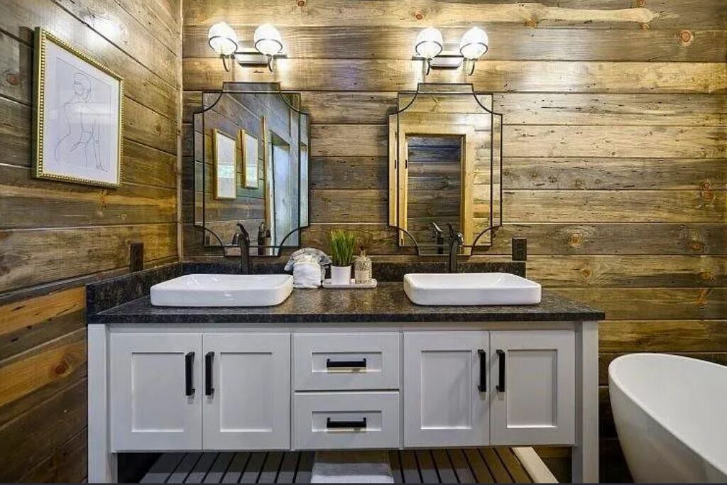 Photo of Bathroom in Broken Bow