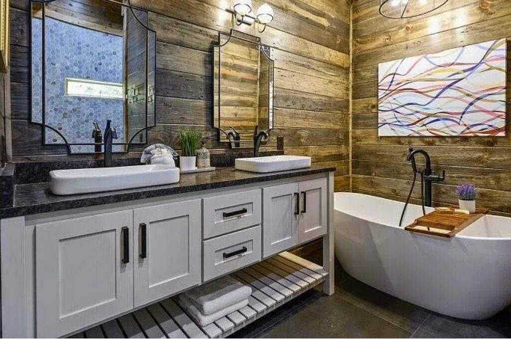 Photo of Bathroom in Broken Bow