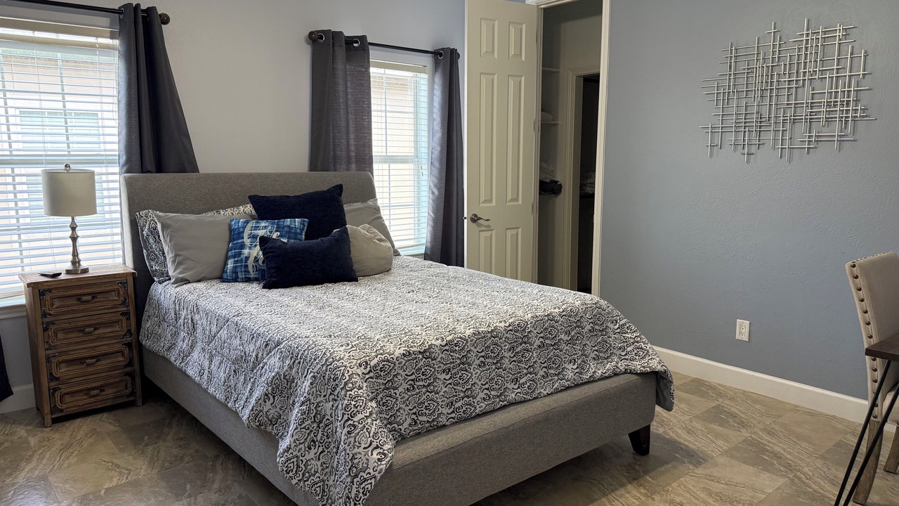 Photo of Bedroom in Seven Coves