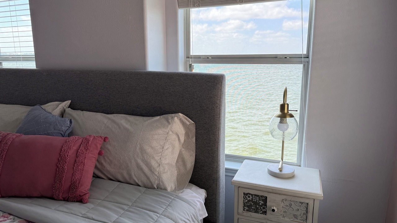 Photo of Bedroom in Seven Coves