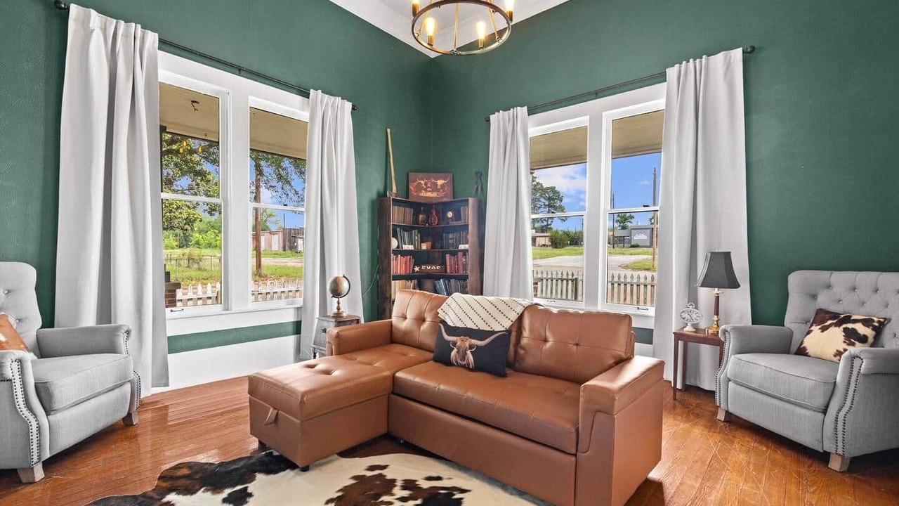 Photo of Bedroom in Gladewater