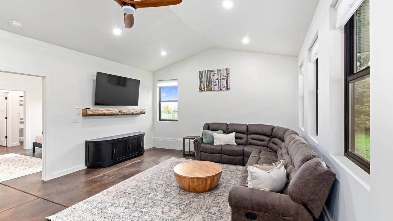 Photo of Livingroom in Star Valley Ranch