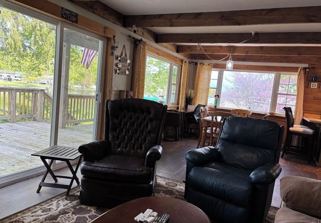 Photo of Livingroom in Clay
