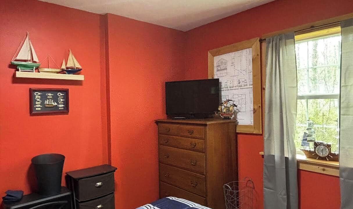 Photo of Bedroom in Clay