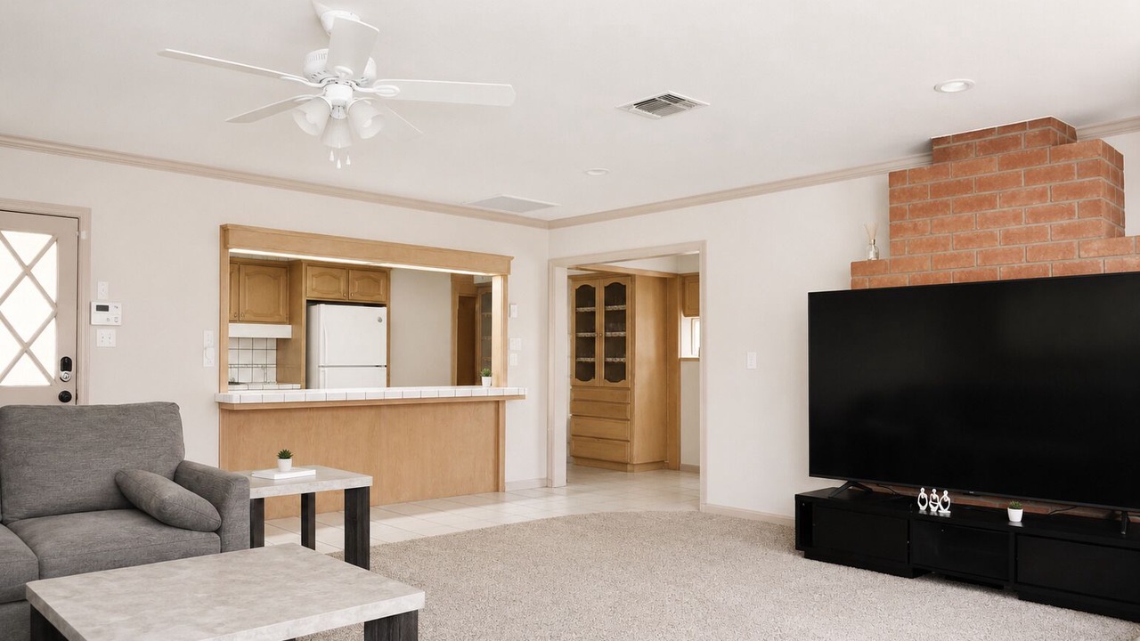 Photo of Livingroom in Hanford