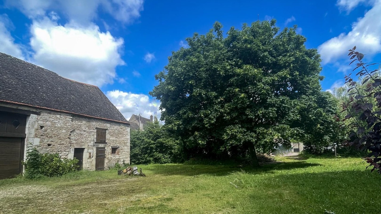 Photo of Outdoor in Saint-Loup-Geanges