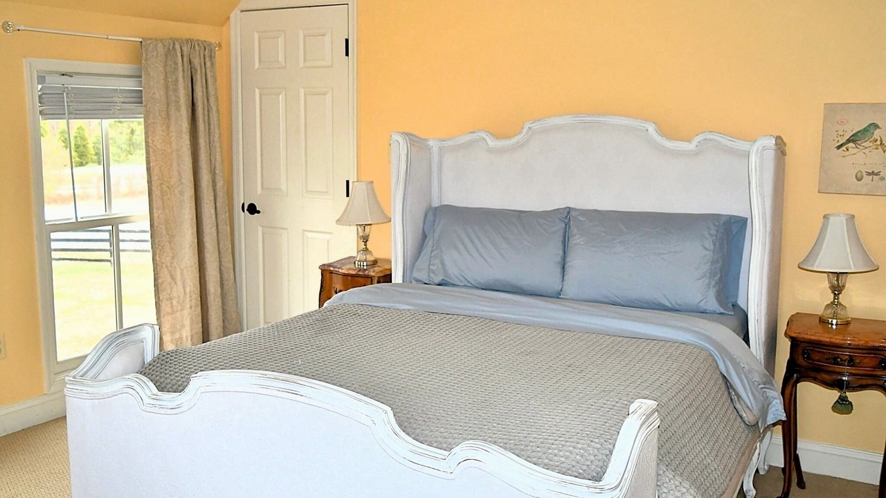 Photo of Bedroom in Middleburg