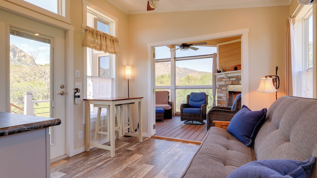 Photo of Livingroom in Portal