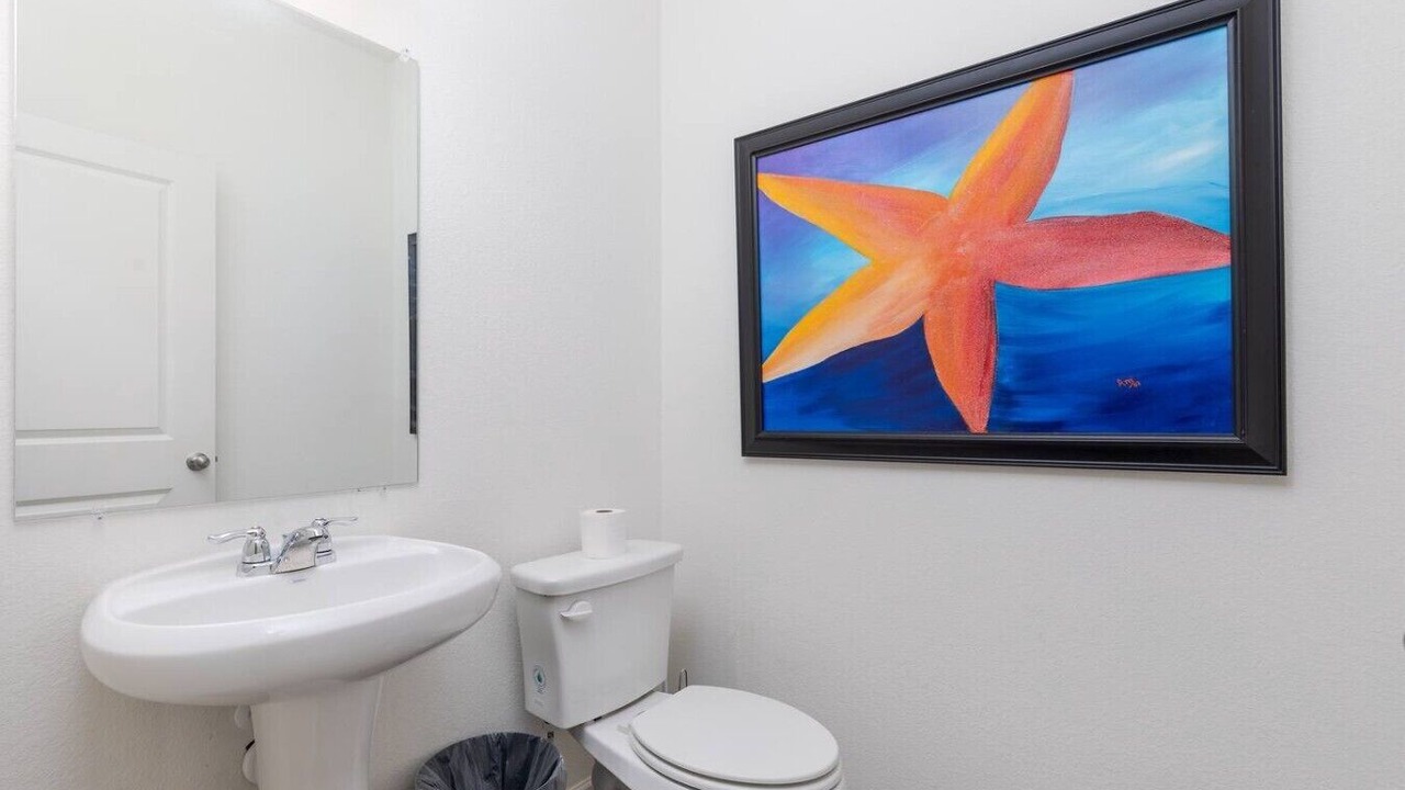 Photo of Bathroom in Edgecliff Village
