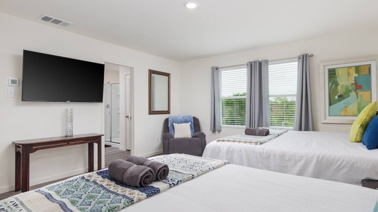 Photo of Bedroom in Edgecliff Village
