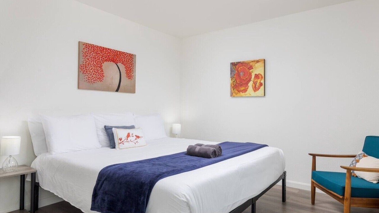 Photo of Bedroom in Edgecliff Village