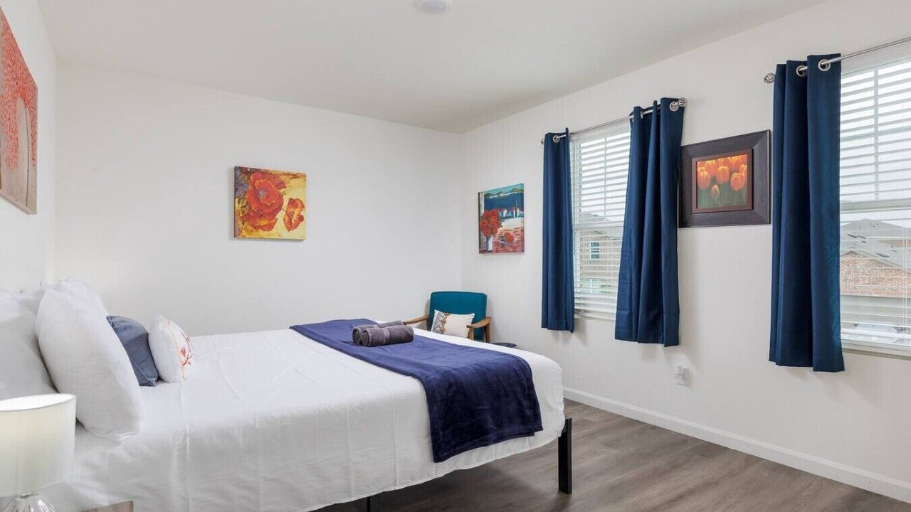 Photo of Bedroom in Edgecliff Village