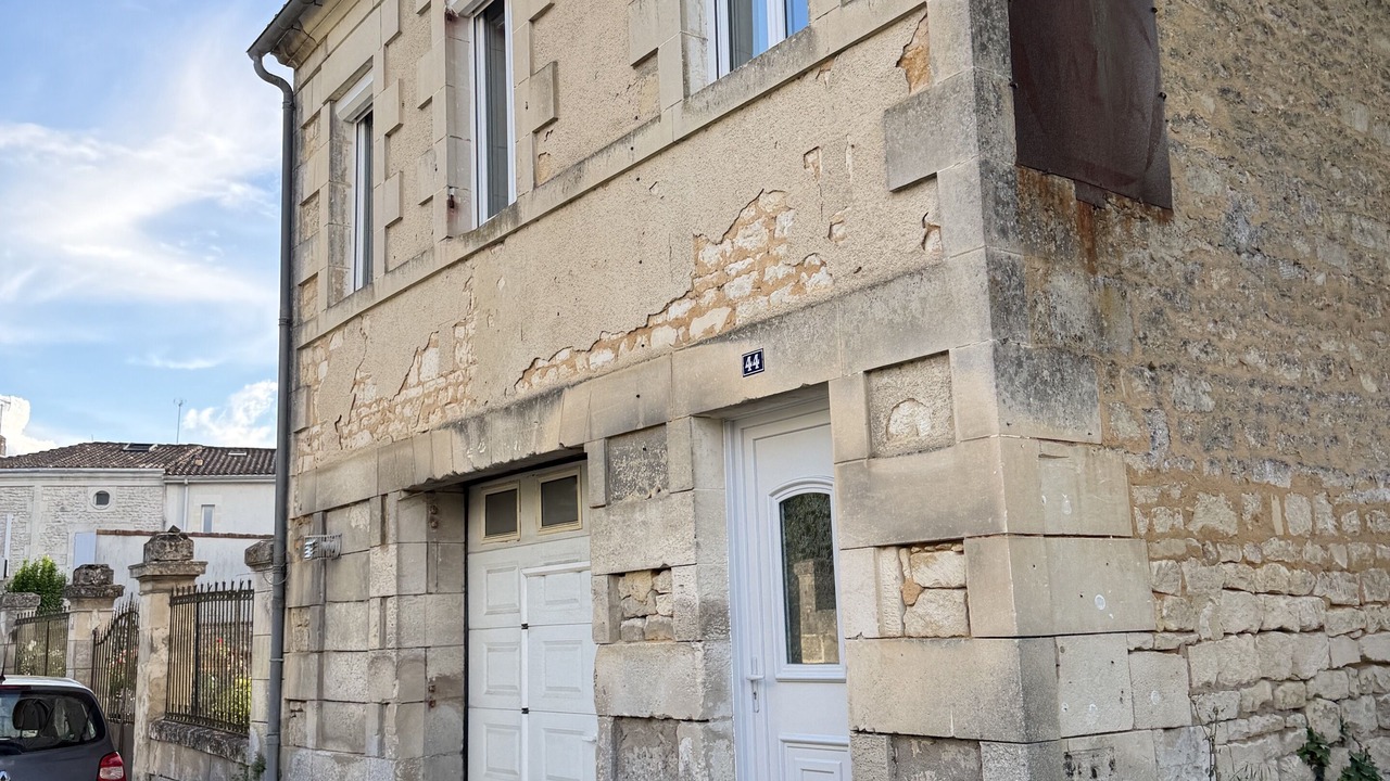 Photo of Outdoor in Pons