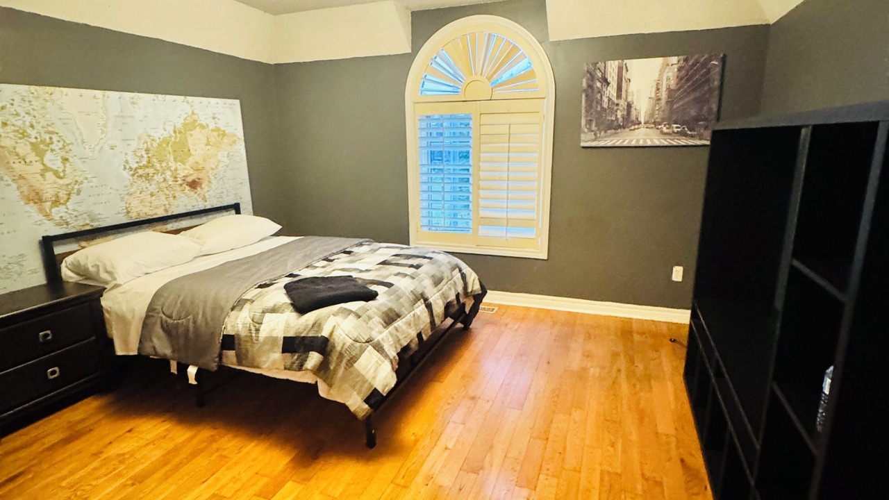 Photo of Bedroom in Churchill Meadows