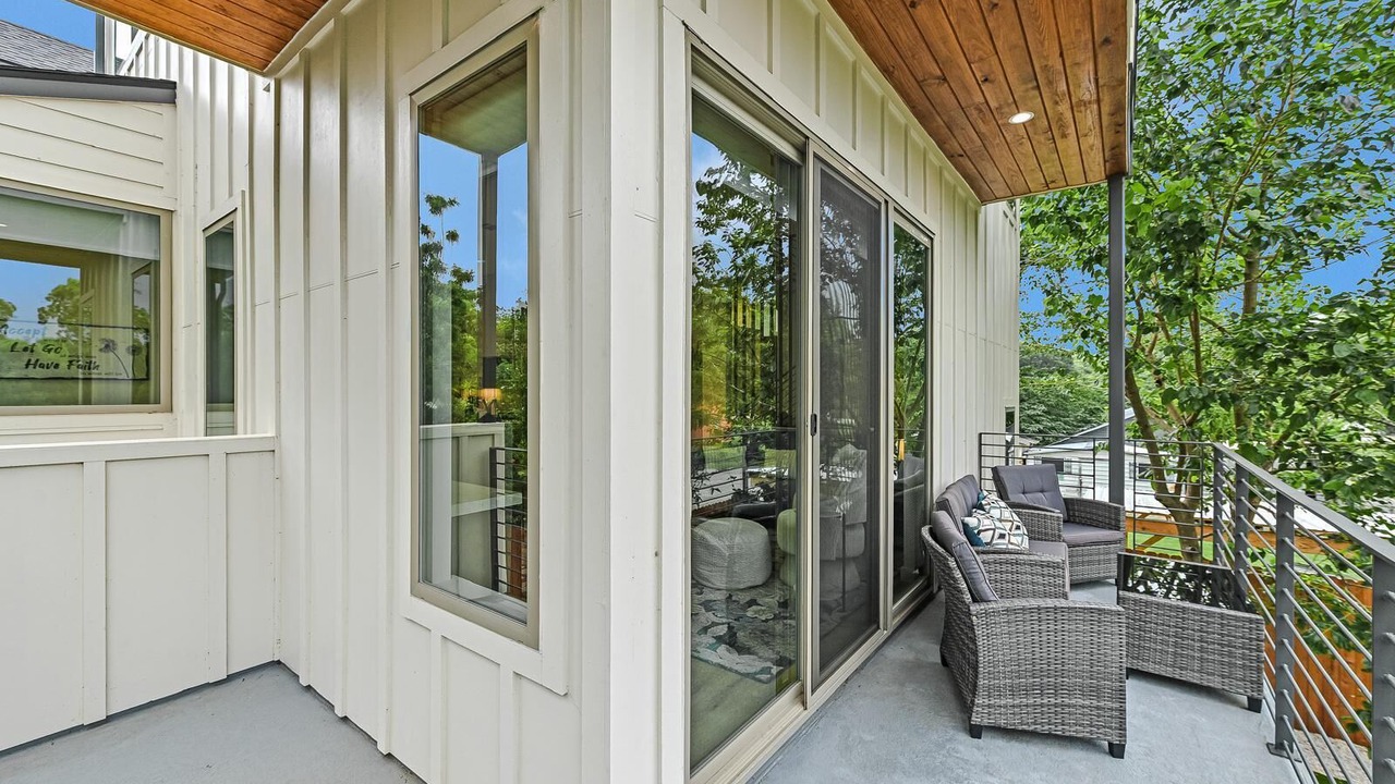 Photo of Patio Balcony in Govalle