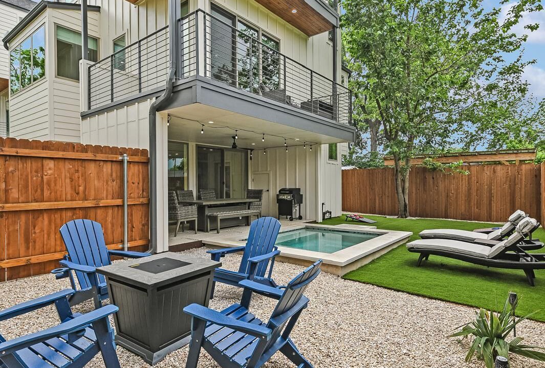 Photo of Patio Balcony in Govalle