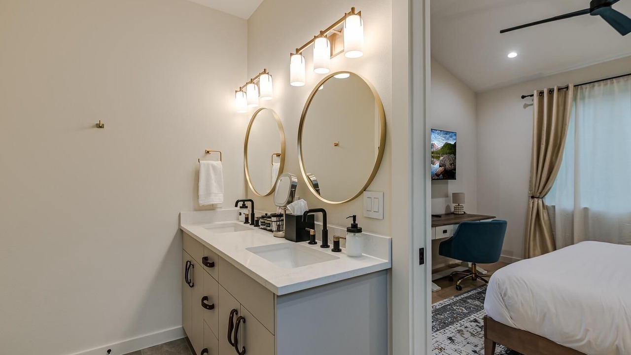Photo of Bedroom in Govalle