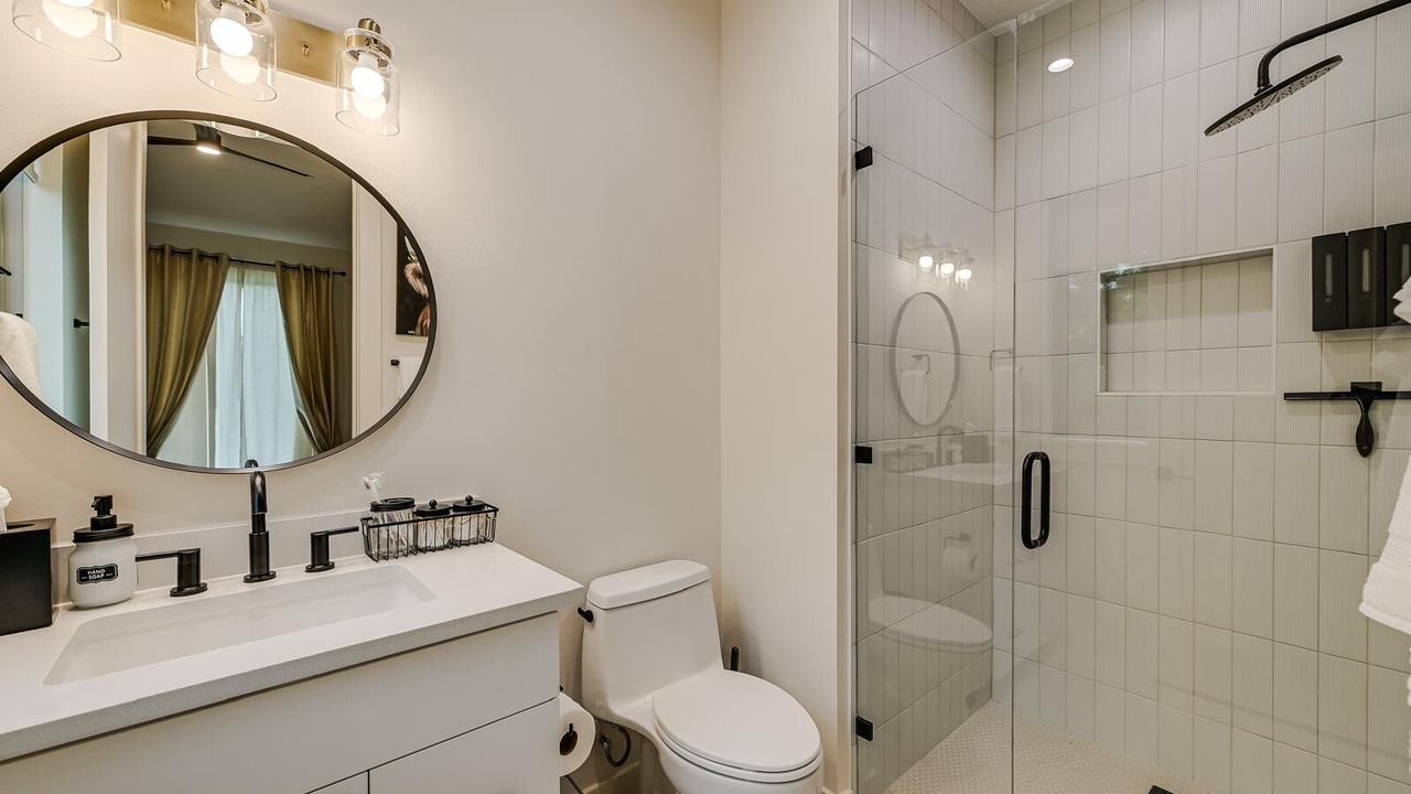 Photo of Bathroom in Govalle