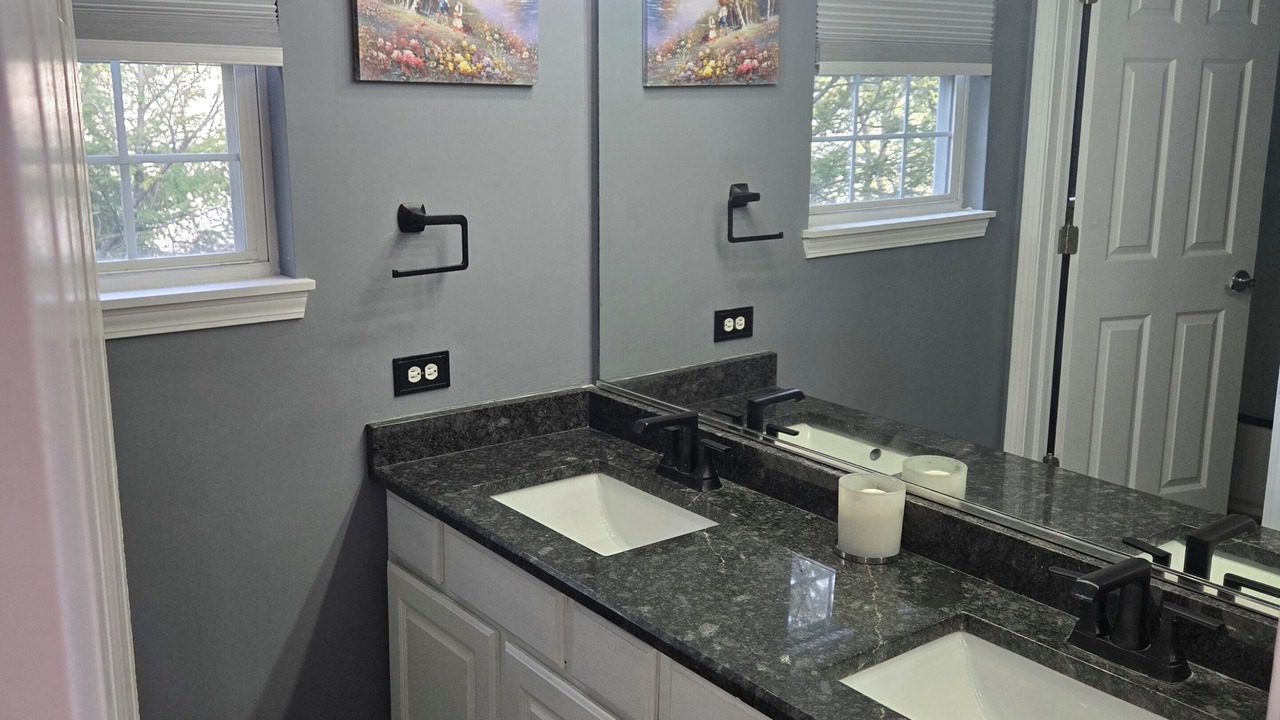 Photo of Bathroom in Russell