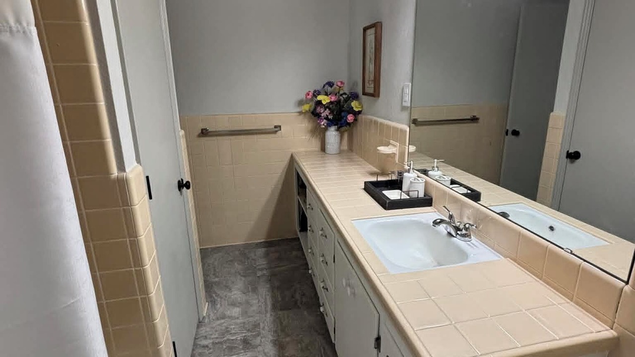 Photo of Bathroom in Winterville